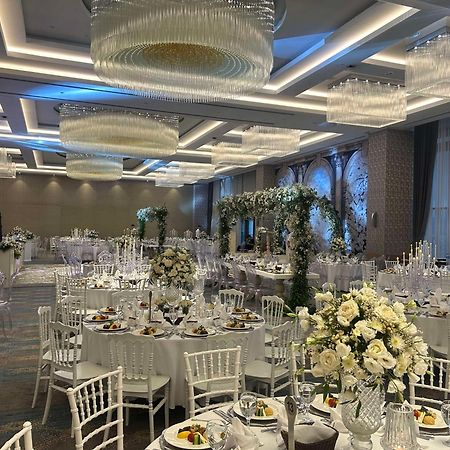 Radisson Blu Hotel Trabzon Exterior foto Wedding reception at the hotel