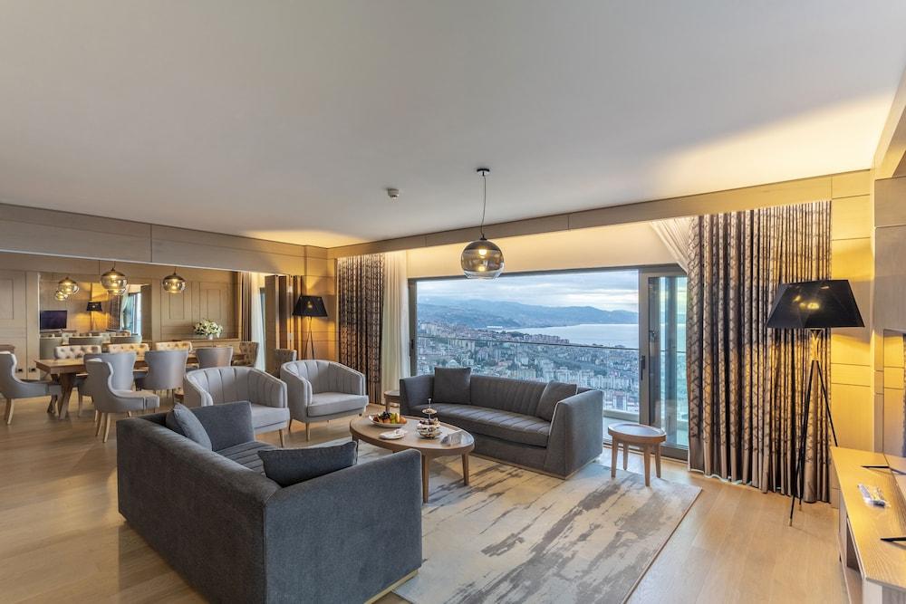 Radisson Blu Hotel Trabzon Exterior foto A suite at the hotel
