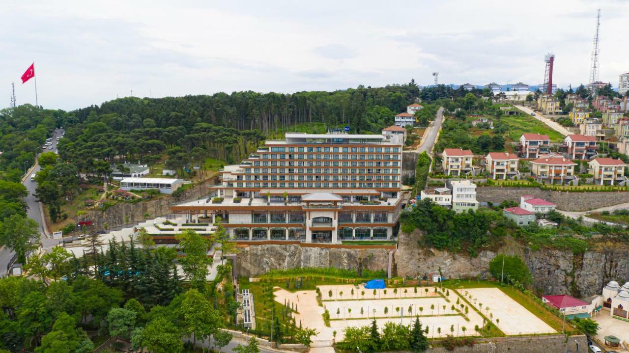 Radisson Blu Hotel Trabzon Exterior foto The hotel in 2019